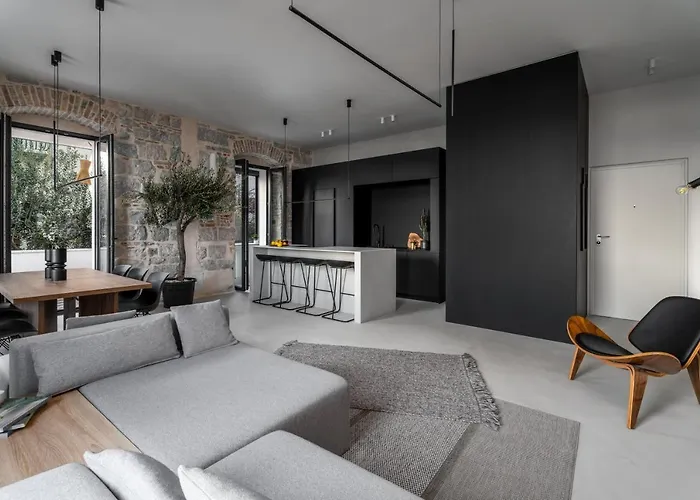Architect\'S Seafront Flat